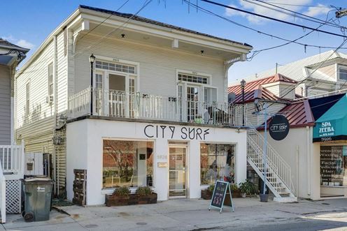 Mixed Use Property on Magazine Street