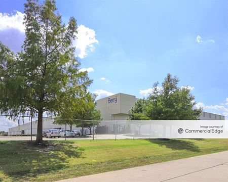 Industrial space for Rent at 2265 North Town Blvd in Waxahachie