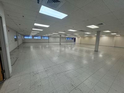 Multi-Tenant Flex/Light Industrial