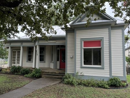 Photo of commercial space at 720 N Main St in Boerne