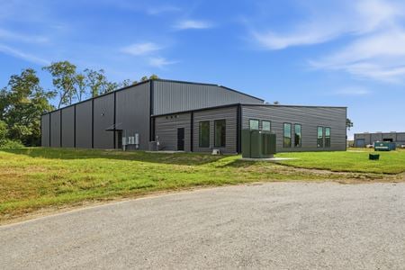 Industrial space for Rent at 214 Cummings Road in Broussard