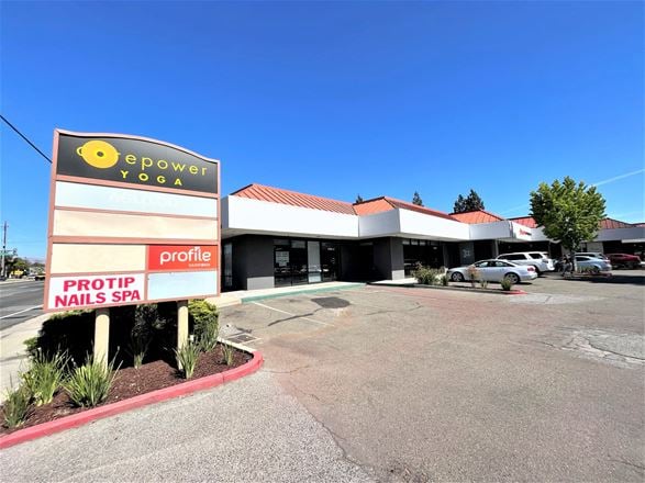 Blossom Hill Shopping Center