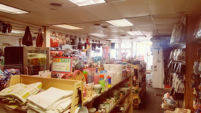 6513 N Clark St , Chicago, IL 60626