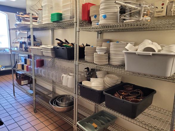 Commercial Kitchen For Lease