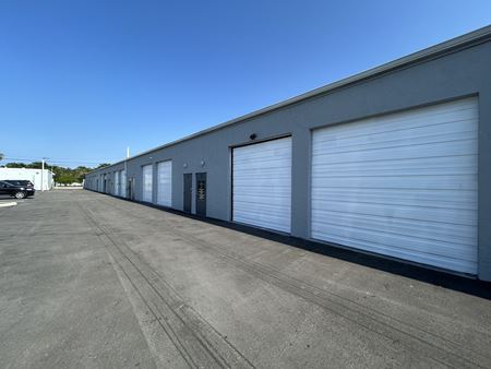 Industrial space for Rent at 1661 N Dixie Hwy in Pompano Beach