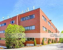 Cross Street Professional Building