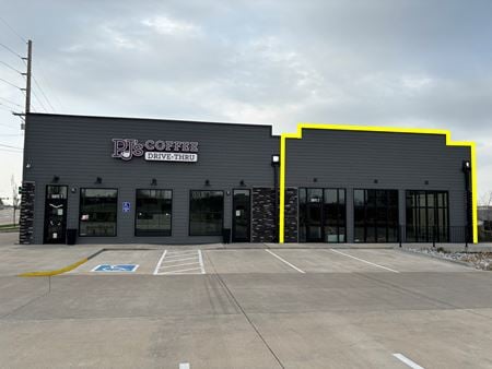 Retail space for Sale at 4650 Utica Ridge Rd in Davenport