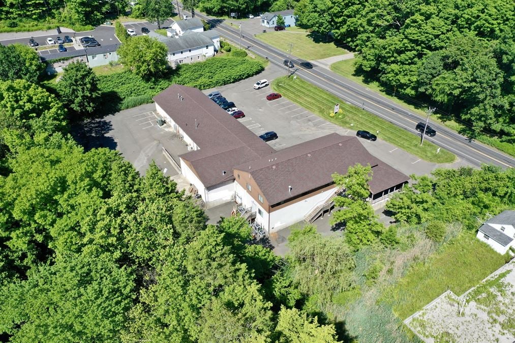 117 Mount Pleasant Road (Route 6), Unit 2, Newtown, CT