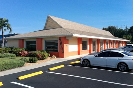 Turnkey Retail Office on College - Fort Myers