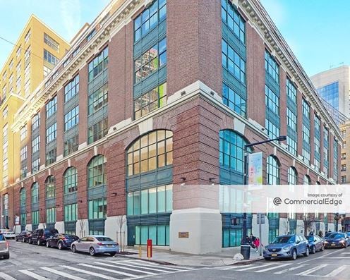 Brewster LIC