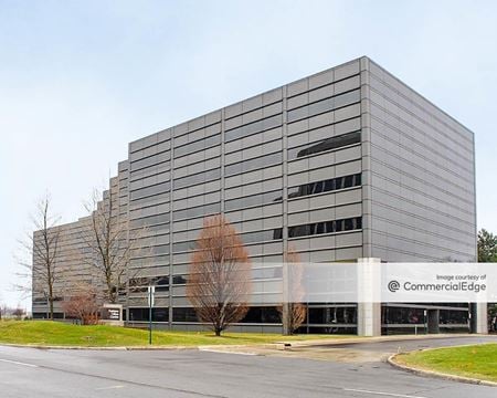 Office space for Rent at 4 Parklane Blvd in Dearborn
