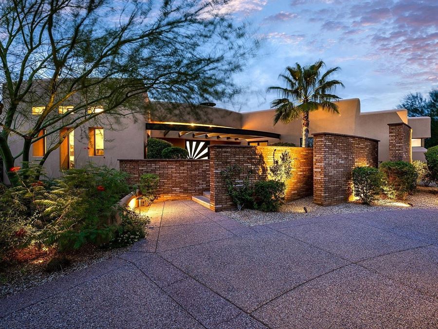 8116 E Vista Bonita Drive