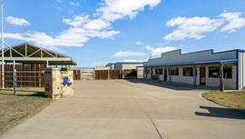 FLEXIBLE MIXED-USE PROPERTY