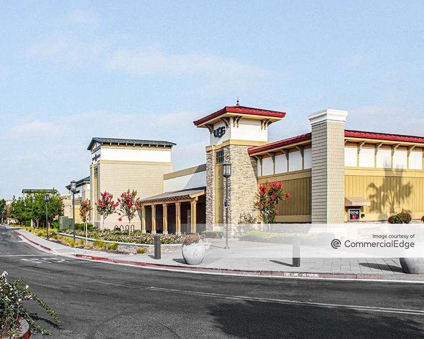 San Francisco Premium Outlets 2774 Livermore Outlets Drive Retail