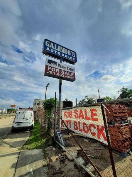 VacantLand space for Sale at 2009 N Main St in Houston