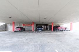 11005 E Cir