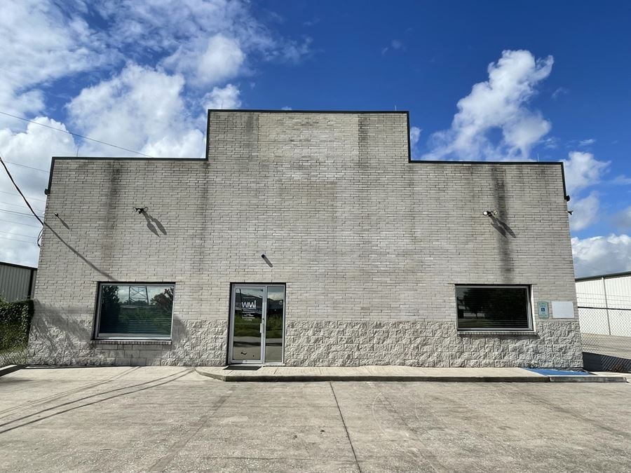 Industrial Bldg for Sale - Spring Branch