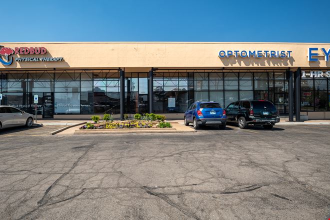 The Shops at Greenway Village