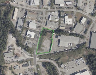 114 & 120 Spence Ln