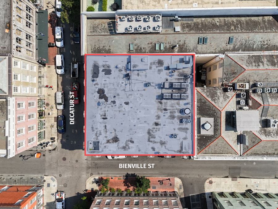 French Quarter Retail Property on Decatur St