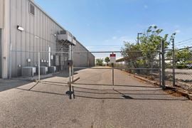 FLEX/WAREHOUSE/OFFICE/YARD/3-PHASE