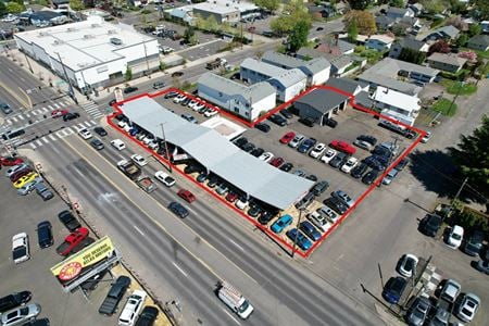 Photo of commercial space at 610-622 Southeast 82nd Avenue in Portland