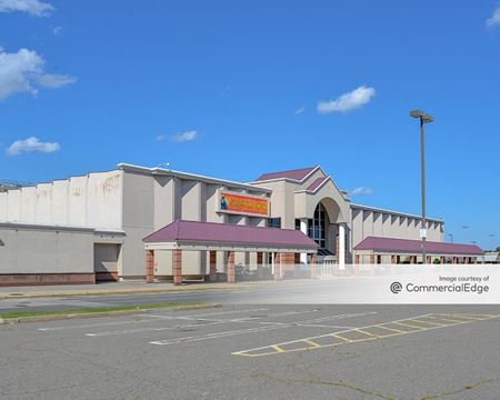 Retail space for Rent at 1325 Broadway in Saugus