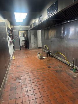 FREESTANDING RESTAURANT AT PAWNEE & SENECA