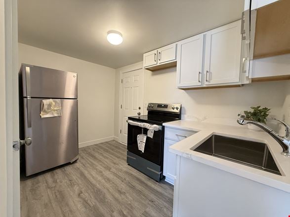 29222 Grand River