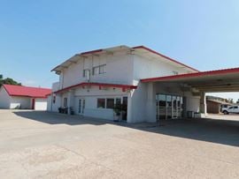 823 NE Hwy 54