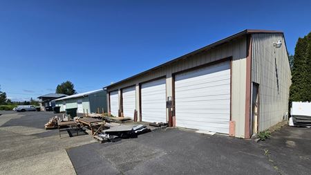 Industrial space for Sale at 1309-1310 Elm Place in Kelso