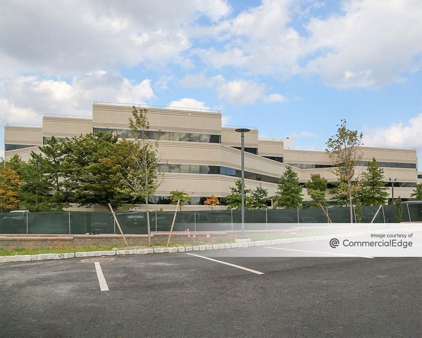 2 Teleport Drive, Staten Island Office Space For Lease