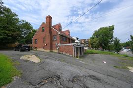 2526 Shirlington Rd