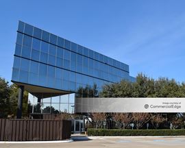 8600 Freeport Pkwy