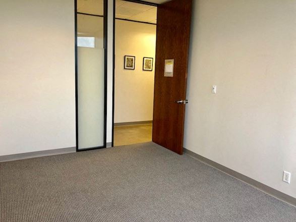 Workstyle Flexible Spaces - 6671 Southwest Freeway