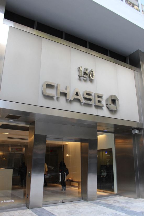 Unit 403 | Chase Bank Building