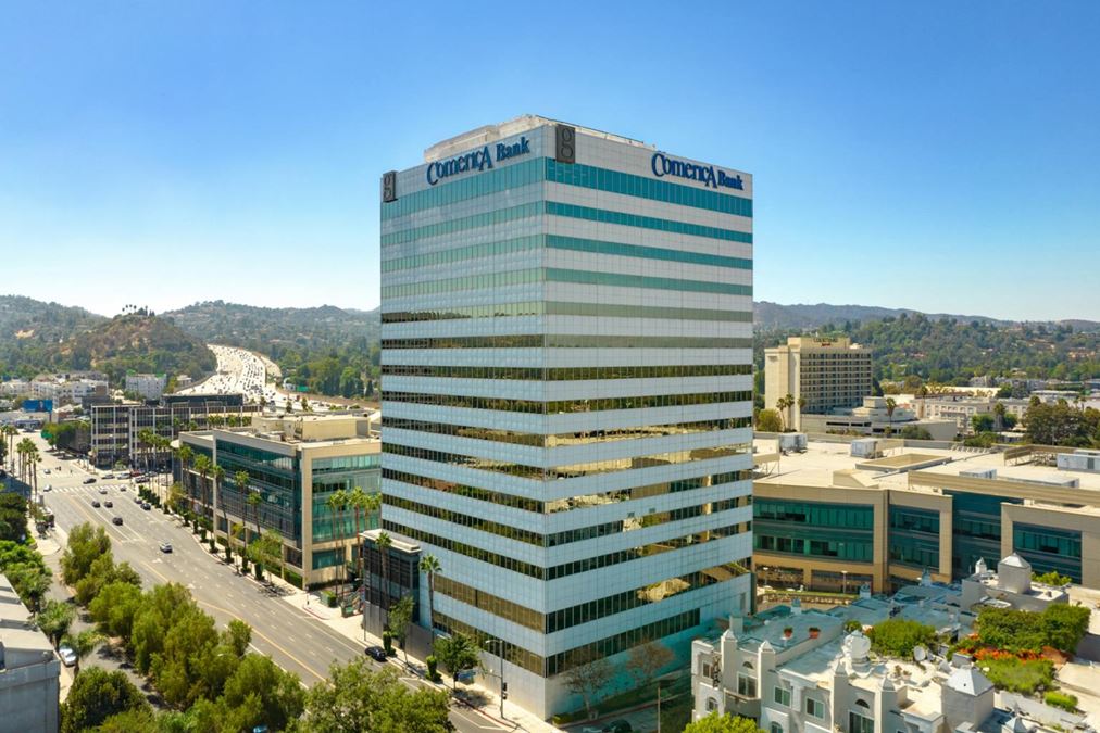 Sherman Oaks Galleria - Comerica Bank Building