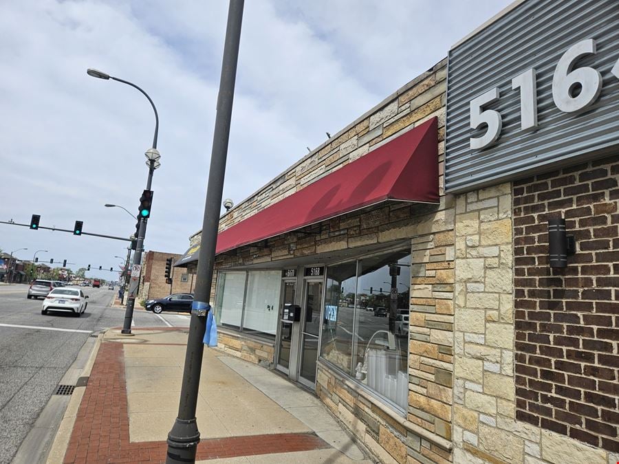 Downtown Oak Lawn 3-Unit Retail