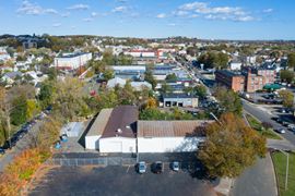 260 Eastern Ave 