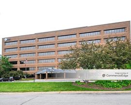 95 West Algonquin Road
