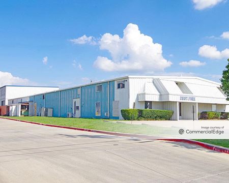 1112 Industrial Drive - Royse City