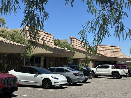 Retail space for Rent at 5030 E Warner Rd in Phoenix