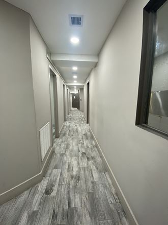 (18) DAZZLING/TURN KEY SPA, SALON/ RETAIL STORE/ 46 EAST (Midtown East)