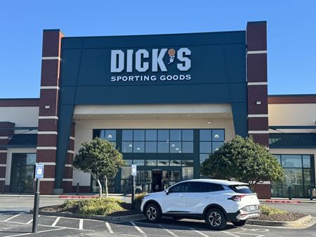 Retail space for Rent at 4022 Athens Highway in Loganville