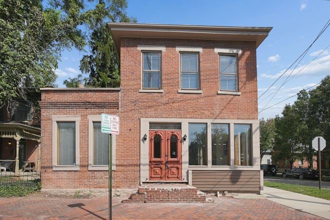 54 E Whittier St