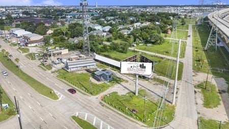 Office space for Rent at 204 Farm to Market 2094 in Kemah