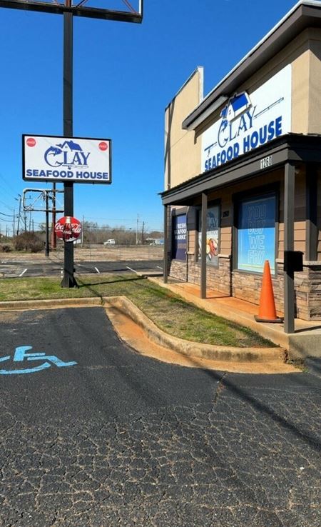 Retail space for Sale at 1260 W South Blvd in Montgomery