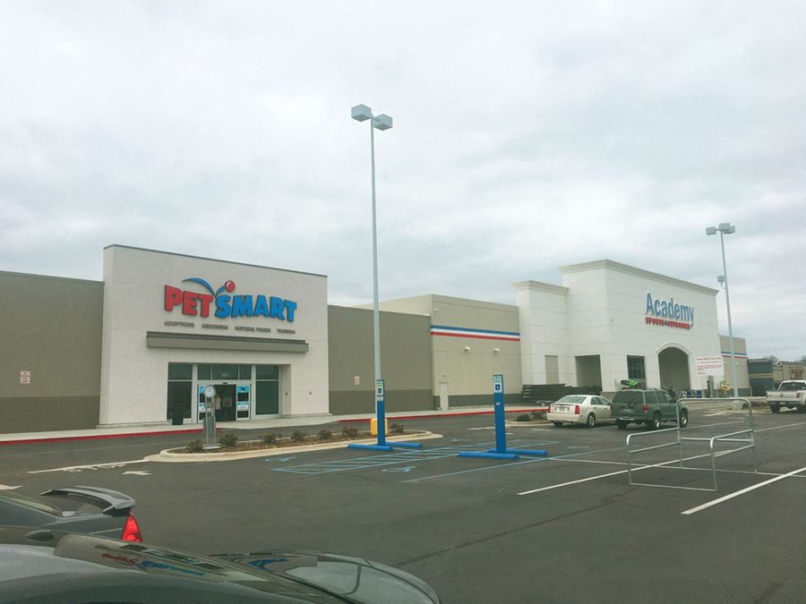 Florence Square 111 Cox Creek Parkway, Florence, AL CommercialSearch