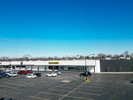 Retail space for Rent at 3869-3901 Fort St. in Wyandotte