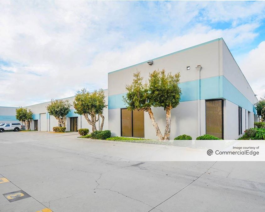 Ventura Business Park III 4464 McGrath Street & 2175 Goodyear Avenue